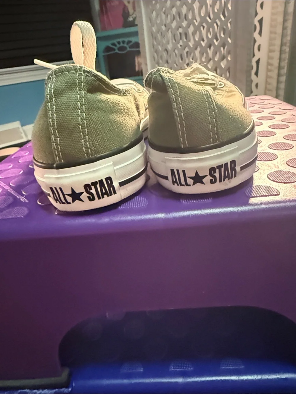 Canvas Low-Top Kids Sneakers in Olive Green